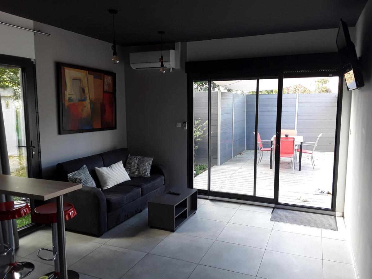 Joli 2 Pieces Esprit Loft Moderne Pau Exterior foto